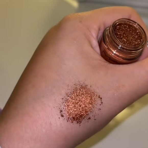 MAC Copper Sparkle Eye Pigment (Eyeshadow) - Picture 6 of 11